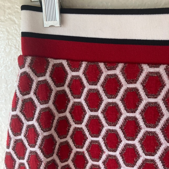 GP&J BAKER X H&M Red White Black Metallic Honeycomb Pattern Mini Skirt women's S - Picture 6 of 16